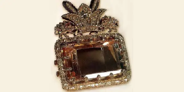 تصویر الماس دریای نور _ دریای نور آنقدر با ارزش است که عنوان پشتوانه خزانه ملی ایران را دارد