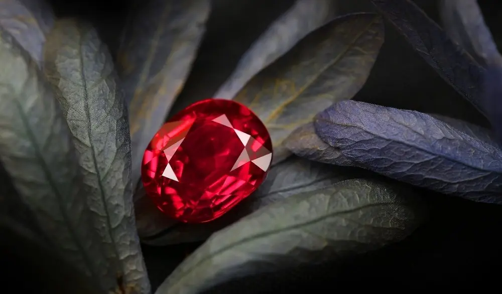 عکس سنگ یاقوت سرخ اصل